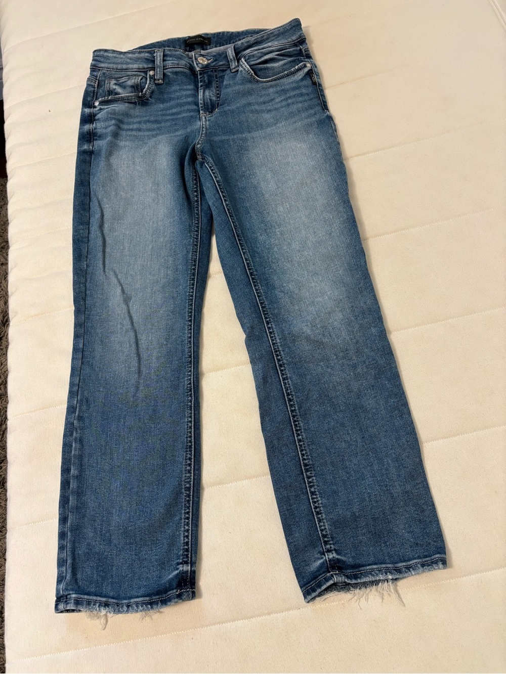 SILVER JEANS ELYSE STRAIGHT CROP JEANS